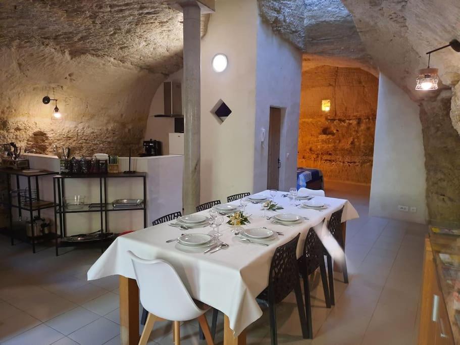 Maison Troglodytique Doue La Fontaine Eksteriør bilde