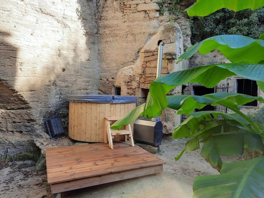 Maison Troglodytique Doue La Fontaine Eksteriør bilde